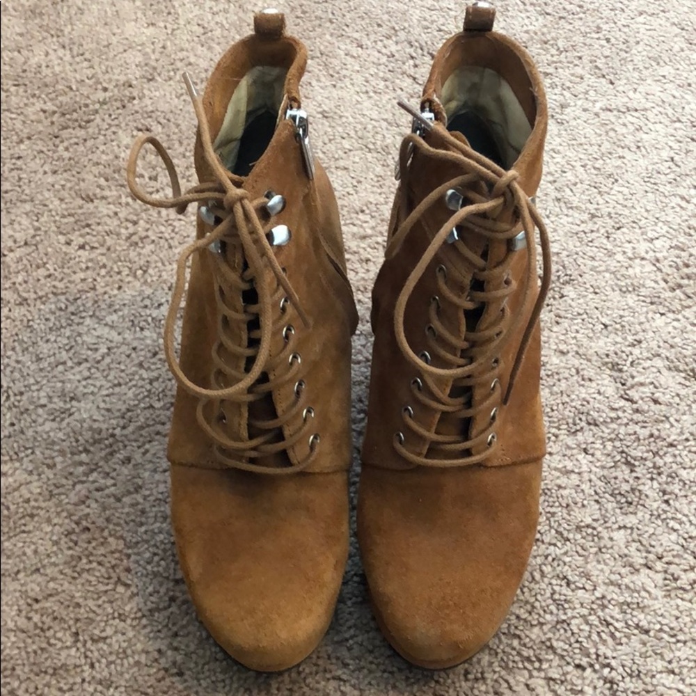 Michael Kors Jada Ankle Boot in Suede - Picture 2 of 4